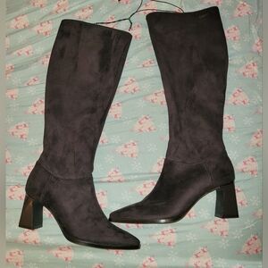 DKNY Salem Dark Brown Tall Suede Boots Womens Classy Style Size 6 NWOT